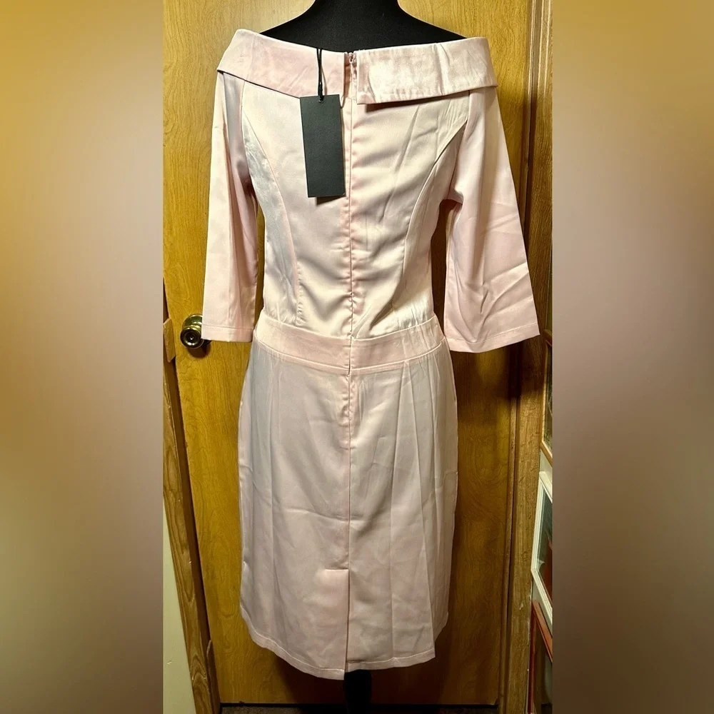 NWT FHQ size medium classic retro dress